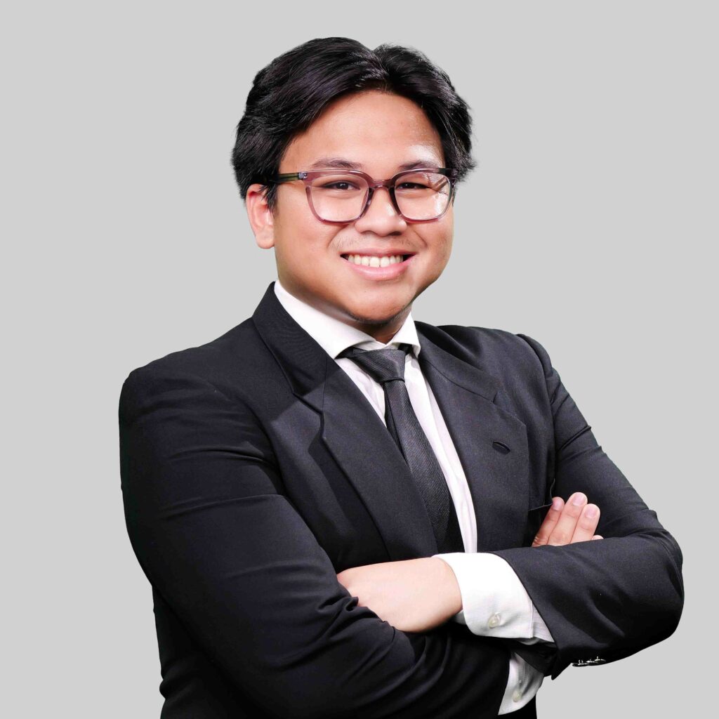 Indonesian business graduate with ESG experience
